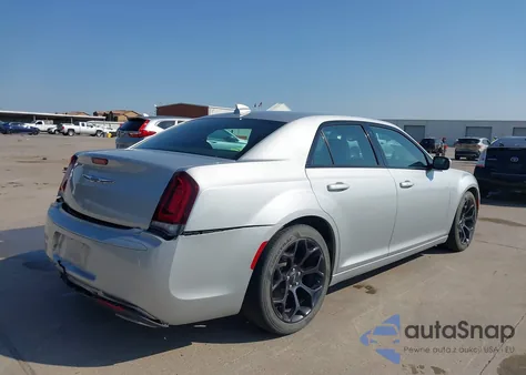 2020 Chrysler 300 300S from USA, damaged, VIN 2C3CCABG0LH131406